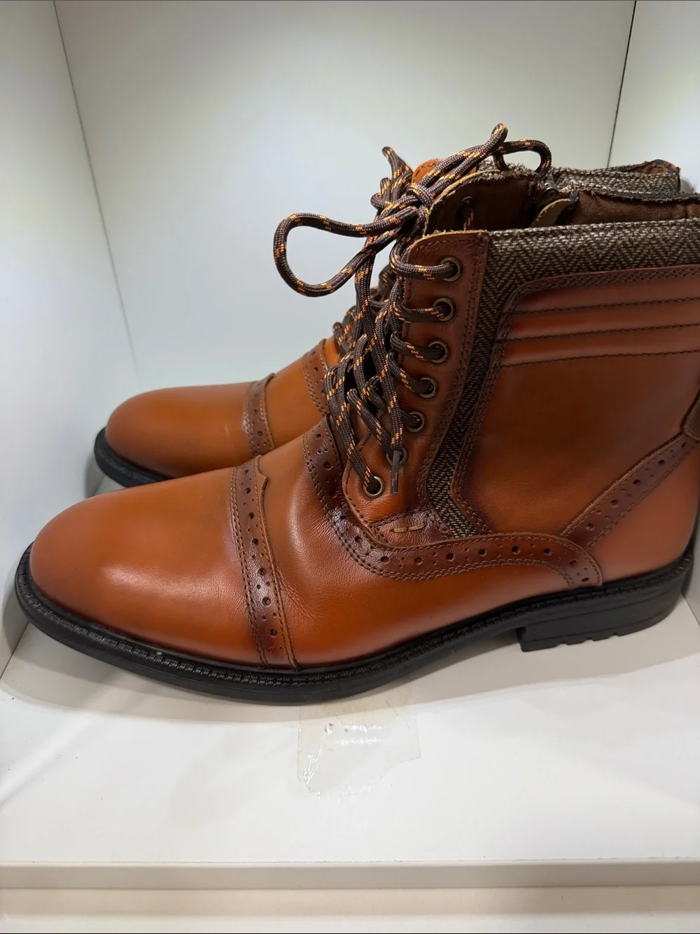 Source Unknown Men's Tan Leather Wingtip Lace-Up Boots